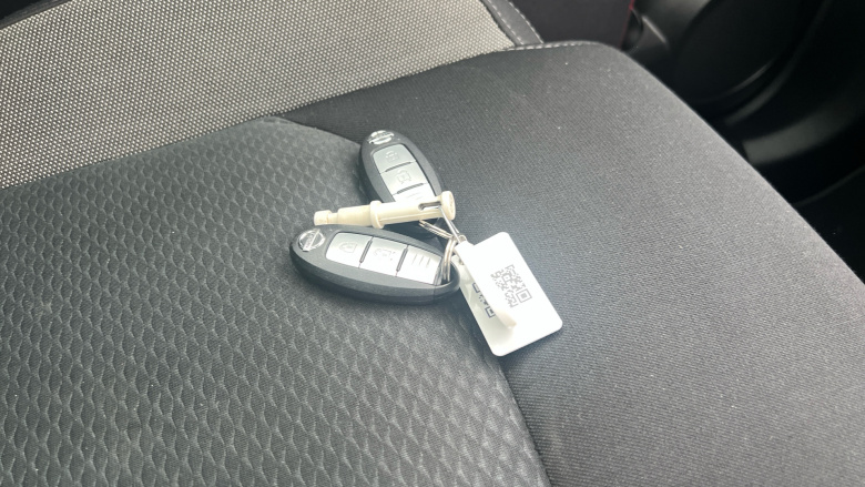 Nissan Qashqai 1.3 DiG-T 160 N-Connecta 5dr DCT Petrol Hatchback